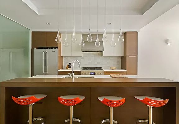 3rd image of 650 Bergen St #1B
