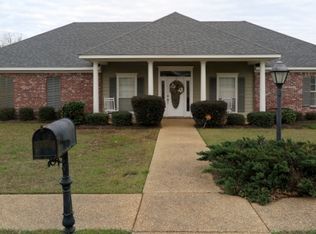 122 Barrington Dr, Jackson, MS 39272