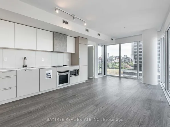 19 Western Battery Rd, Toronto, ON