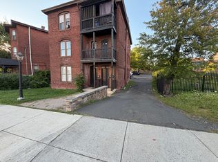 12 Hawthorn St #2, Hartford, CT 06105