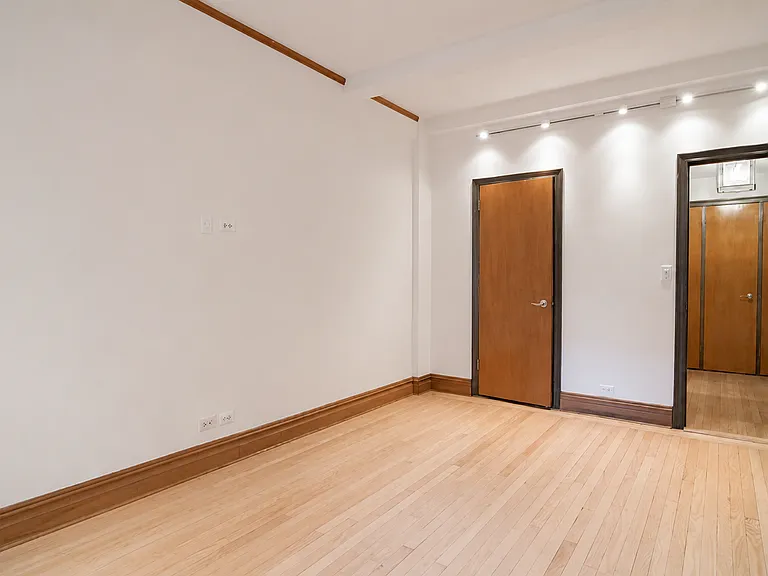 145 W 58th St #10E — Photo 11