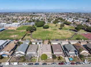 341 Cuesta Del Mar Dr, Oxnard, CA 93033