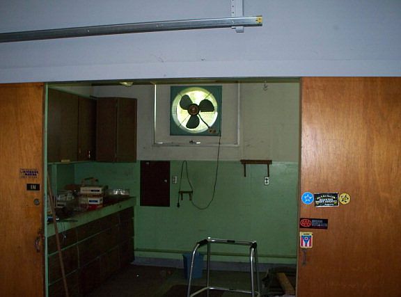 5th image of 1095 Lavina Ave