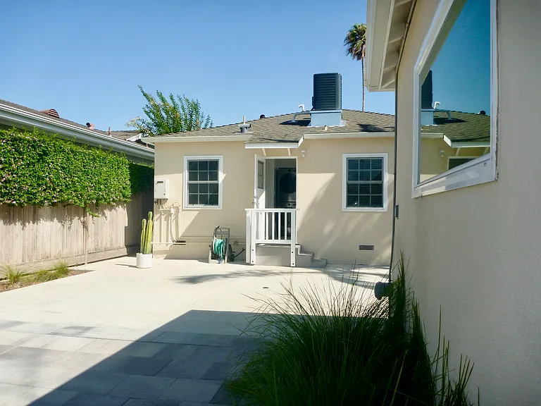 845 Flower Ave — Photo 53