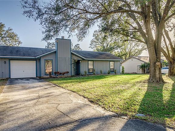 3rd image of 2322 Ridgeview Dr