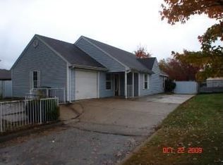1218 N 12th Pl, Rogers, AR 72756