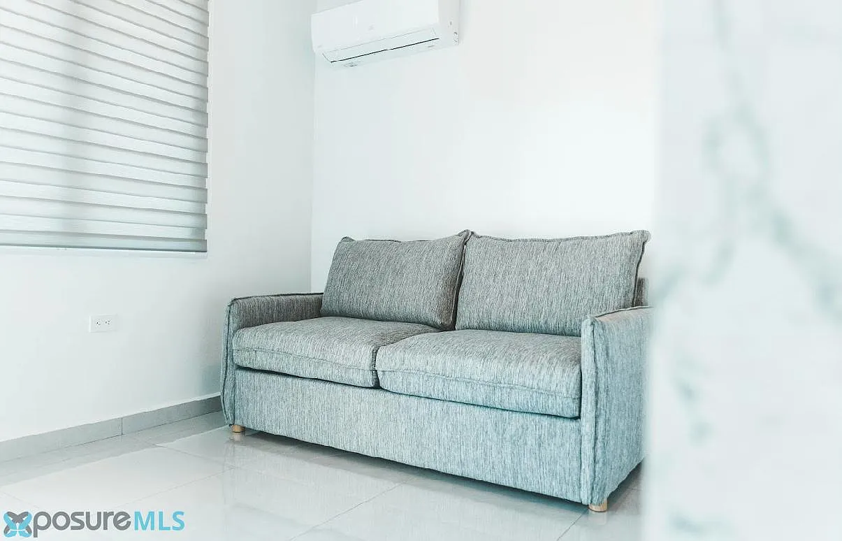 1 bed, 1.0 bath, 800 sqft, $1,100 — Photo 3