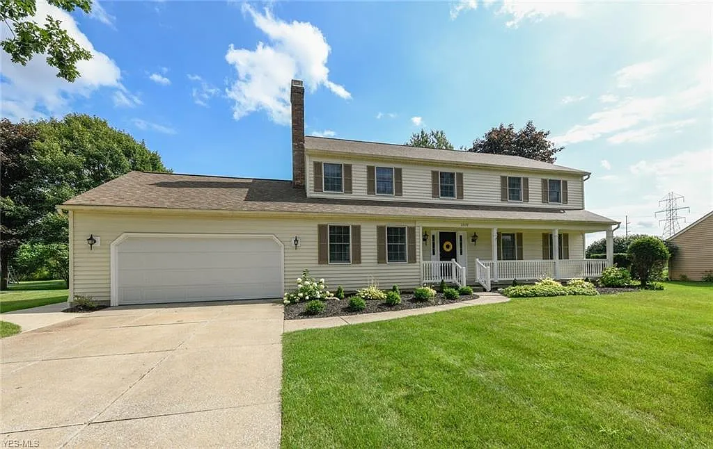2070 Sand Run Knolls Dr photo 1
