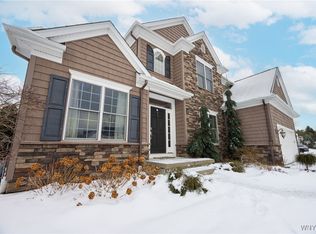 33 S Rockingham Way, Buffalo, NY 14228