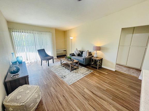4th image of 5637 Hazeltine Ave APT 213