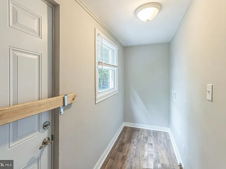 3533 Joyce St — Photo 7