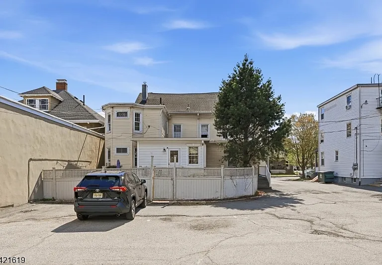 104 Maple Ave #2 — Photo 22