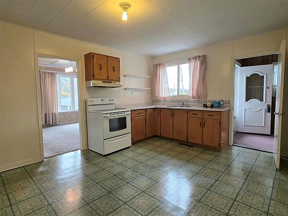 4th image of 5 Rosedale Street