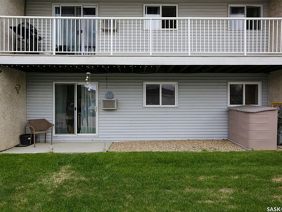 3rd image of 2406 Heseltine Road #505