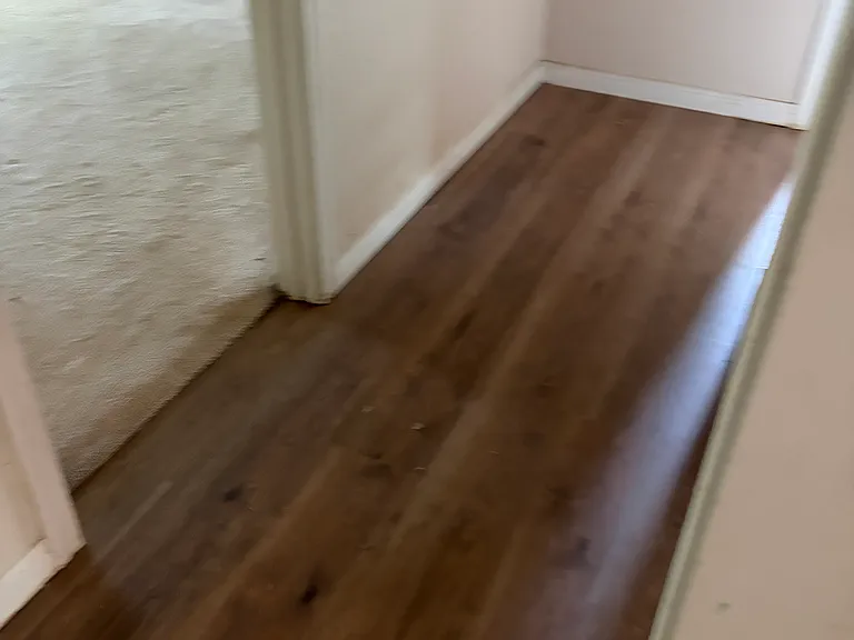 904 Oakmont Dr — Photo 5