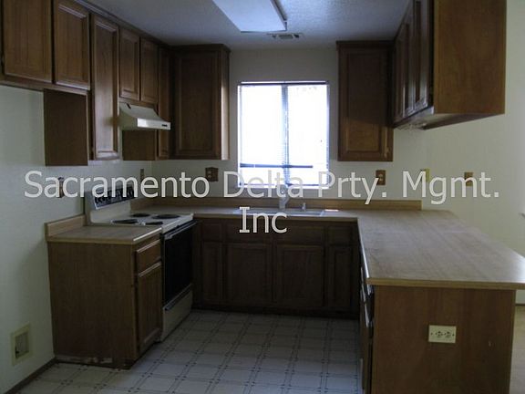 4th image of 5 Bethesda Ct