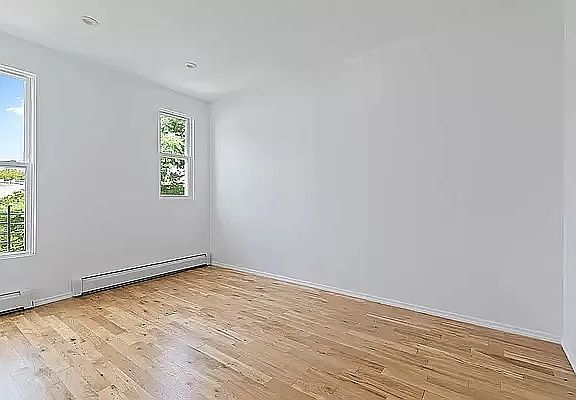 5th image of 315 Greenwood Ave #C