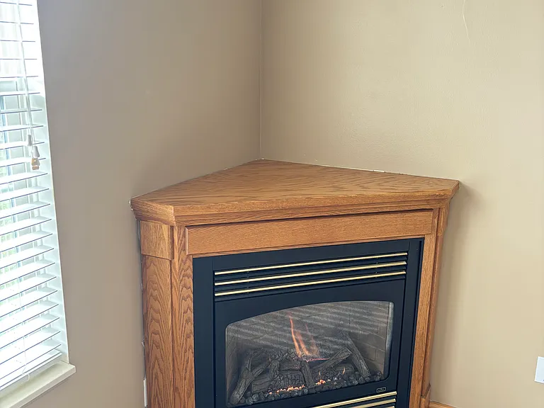 E Greenwood Dr — Photo 14