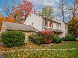 462 Beaumont Cir, West Chester, PA