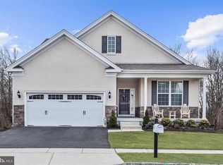 29 Montclaire Rd, Medford, NJ 08055