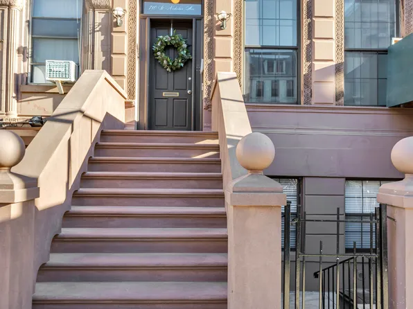 710 Saint Nicholas's Avenue image 1 of 14