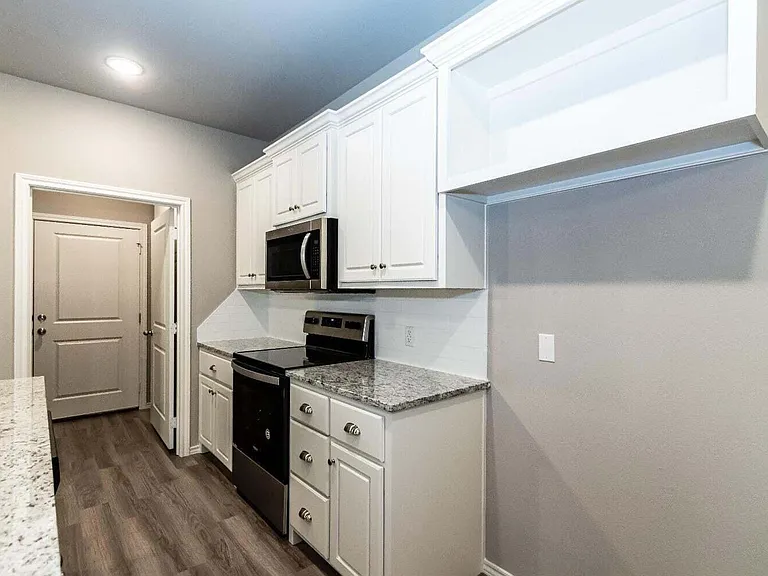 1218 Preston Trl #A — Photo 10