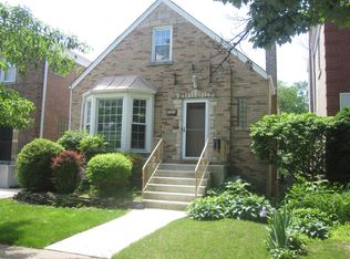 6140 N Lawndale Ave, Chicago, IL 60659