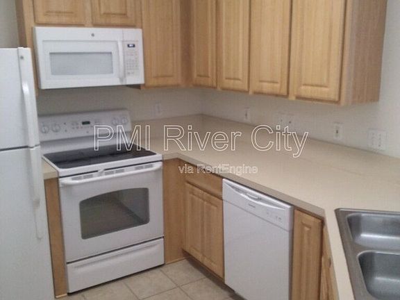 3rd image of 175 Jardin De Mer Pl