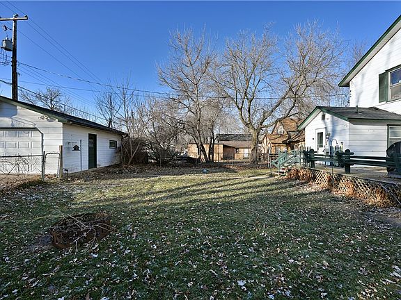 3rd image of 214 6th Avenue