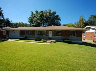 10407 Bellefontaine Rd, Saint Louis, MO 63137