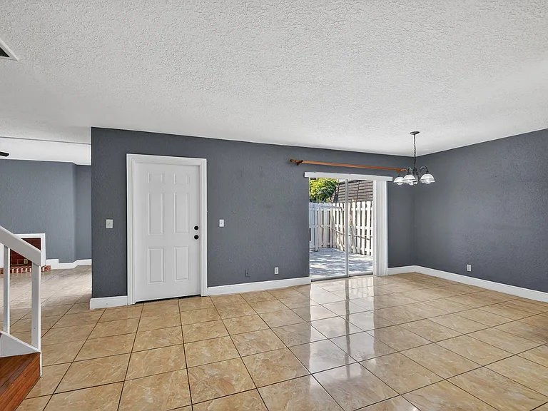 320 Woodland Rd — Photo 8