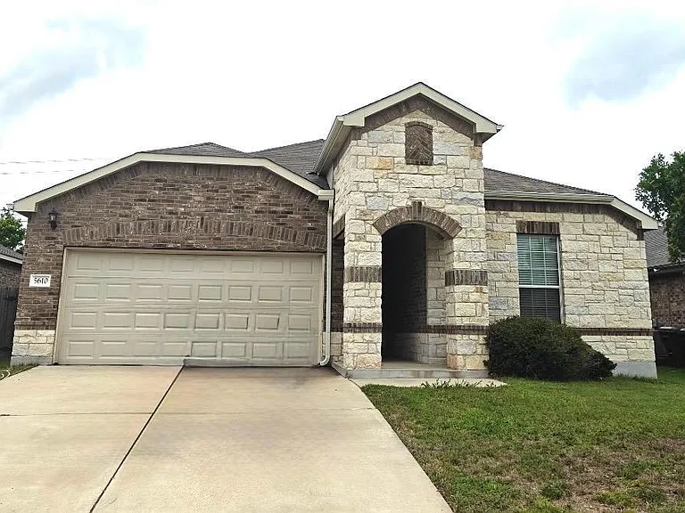 5610 Hopkins Dr — Photo 1