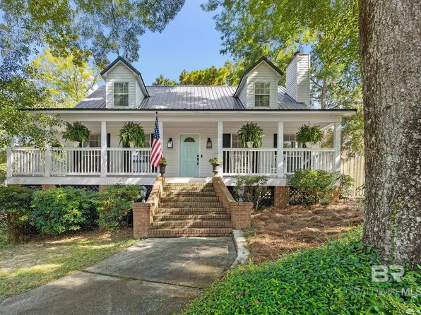 100 Palisade Cir, Daphne, AL 36526
