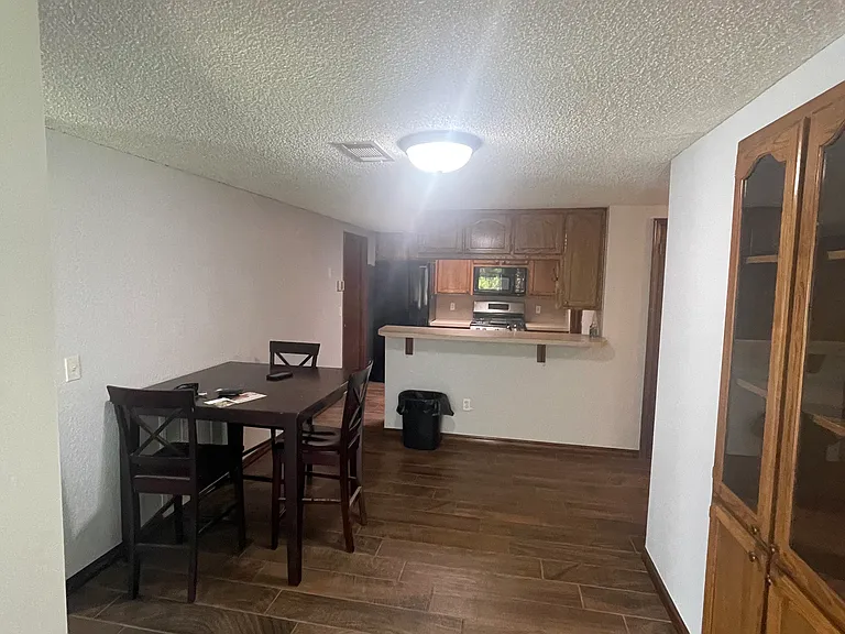 1700 SW 21st St — Photo 5