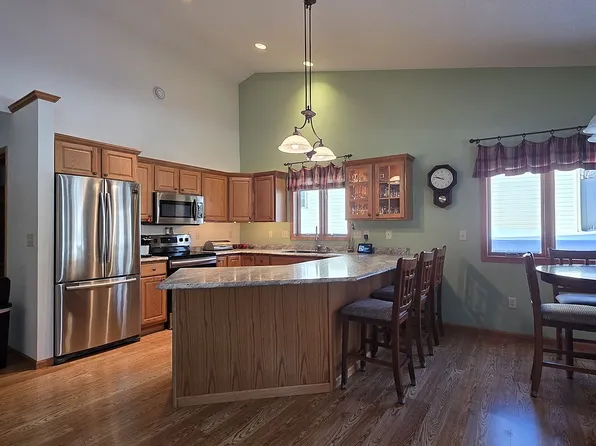 1145 Como Ave, Duluth, MN 55811