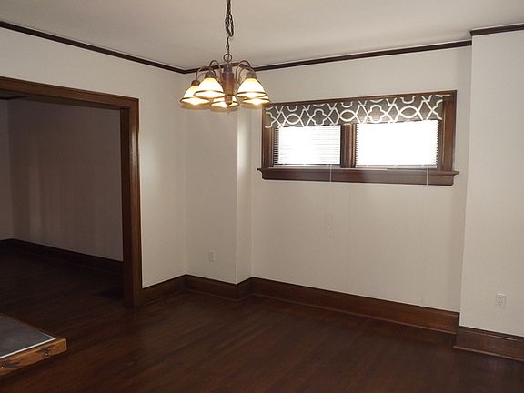 5th image of 645 Wilfred Ave