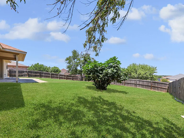 4802 Sapphire Dr — Photo 21