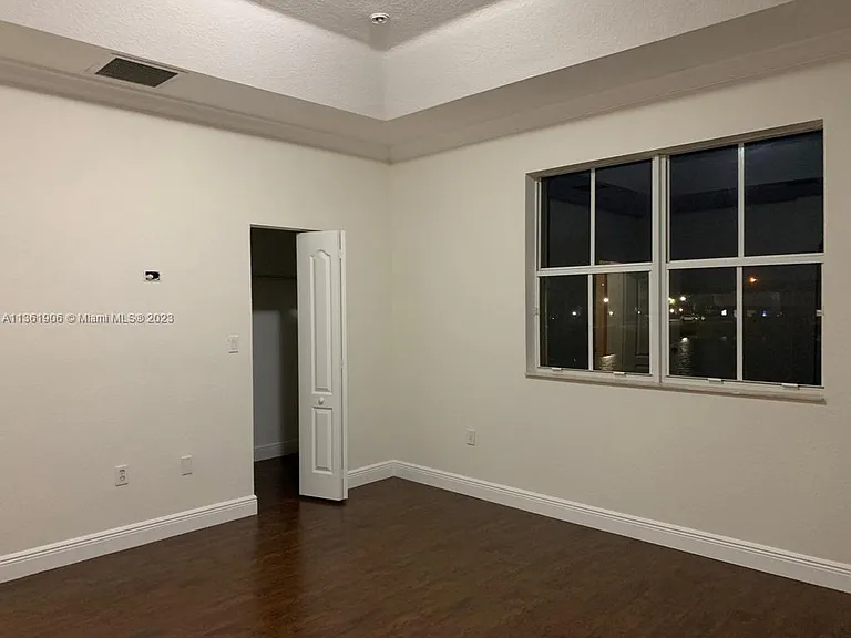 15315 SW 9th Way — Photo 22