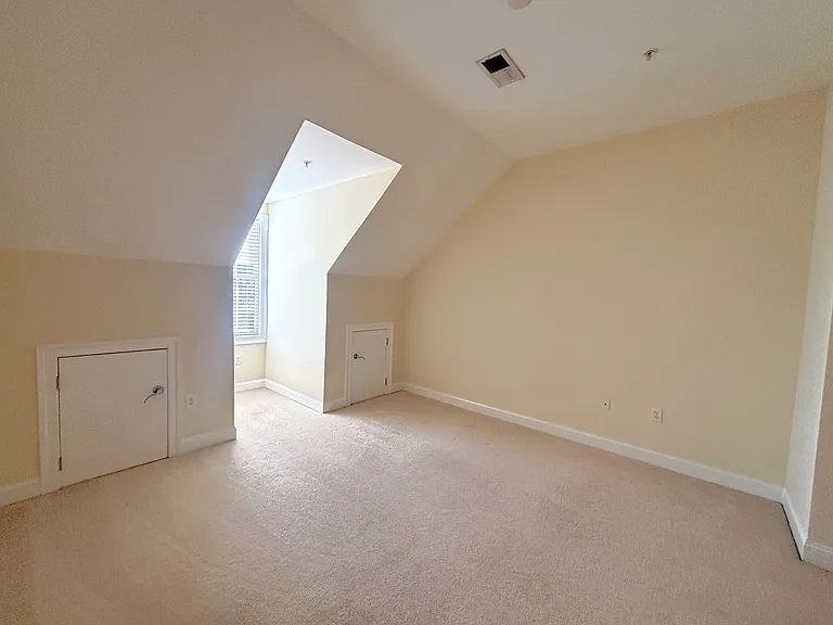 5215 Center St #404 — Photo 16