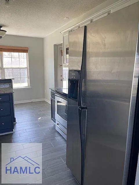 3 bed, 2.0 bath, 1804 sqft, $1,500 — Photo 4