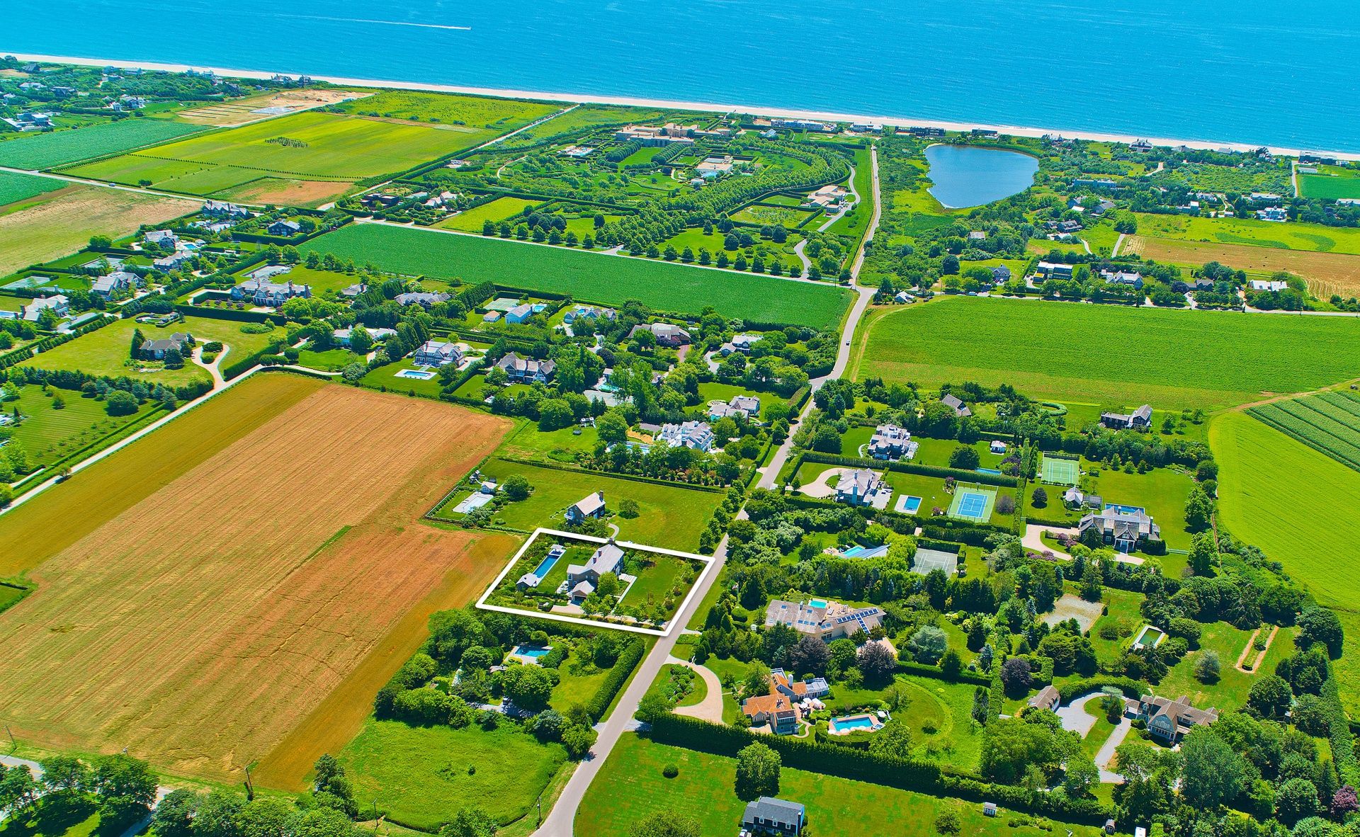 53 Fairfield Pond Ln in Sagaponack Out East