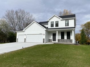 N100W17136 Revere Ln, Germantown, WI 53022