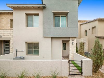 600 N Carriage Hill Dr #1045, Las Vegas, NV, 89138