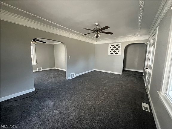 3rd image of 10914 Oliver Rd