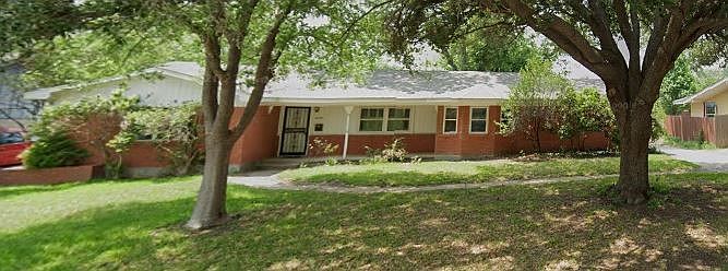 1st image of 4008 Plantation Dr
