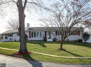 60 Burd Dr, Camp Hill, PA 17011