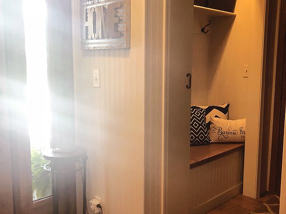 4th image of 598 Alice Ave