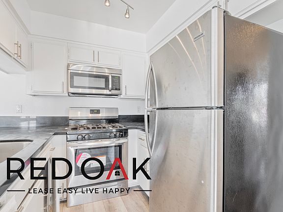 4th image of 3210 Andrita St #305A