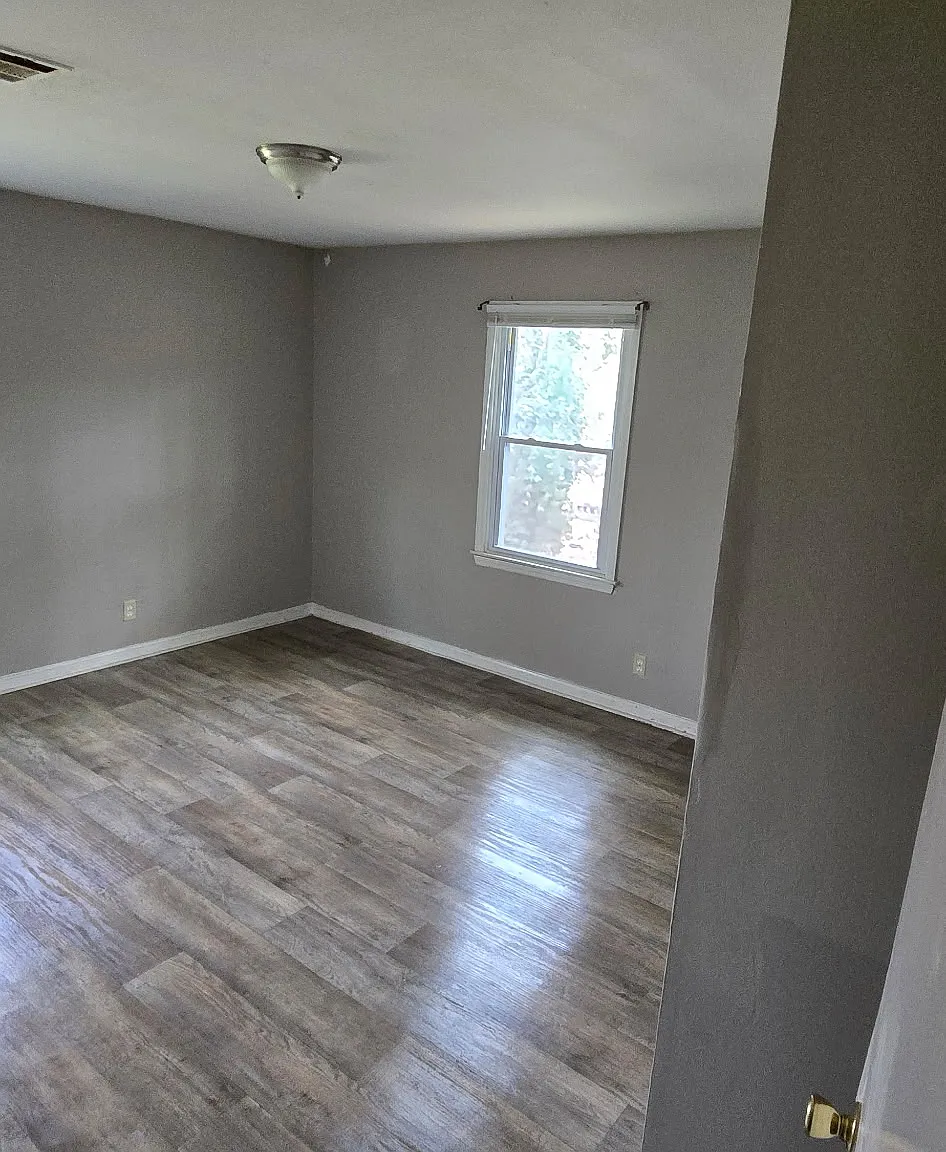 2 bed, $695 — Photo 2