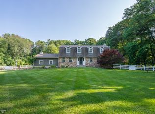 185 Naughright Rd, Long Valley, NJ 07853